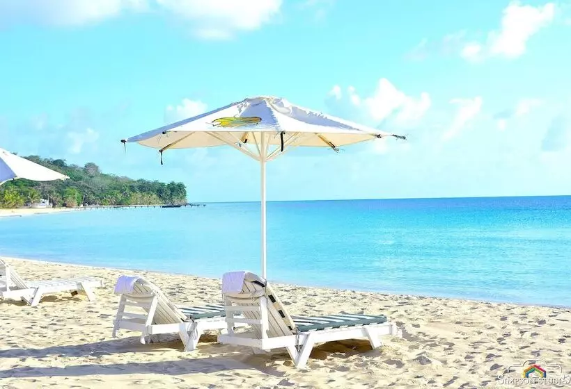 ホテル Arenas Beach