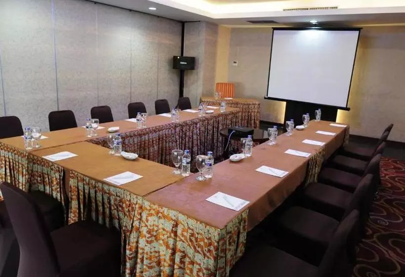Hotel Asialink Premier