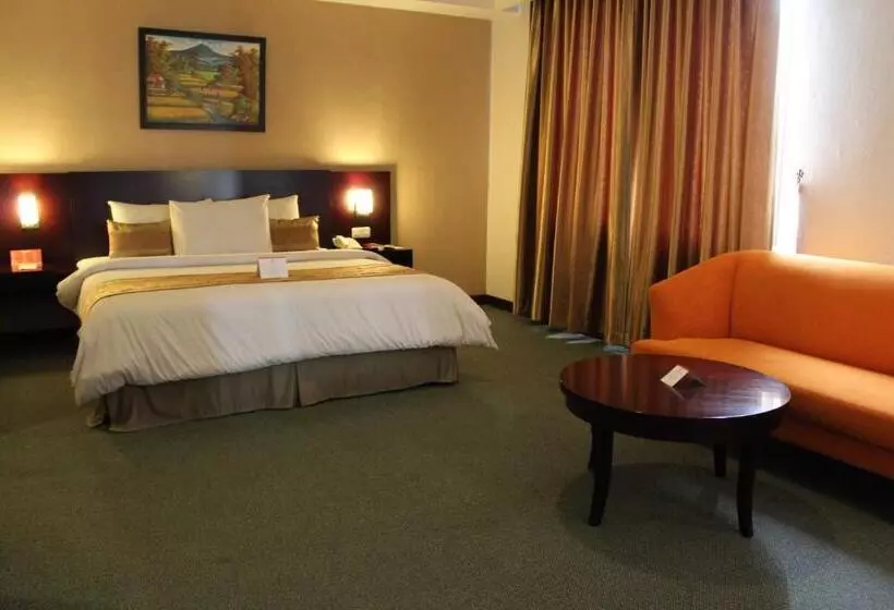 Hotel Asialink Premier
