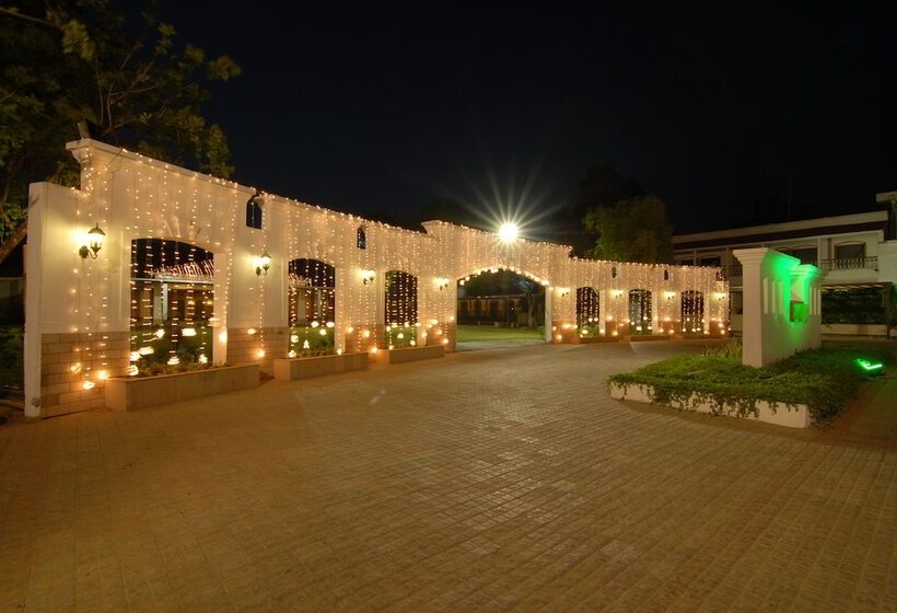 ホテル Chanakya Bnr