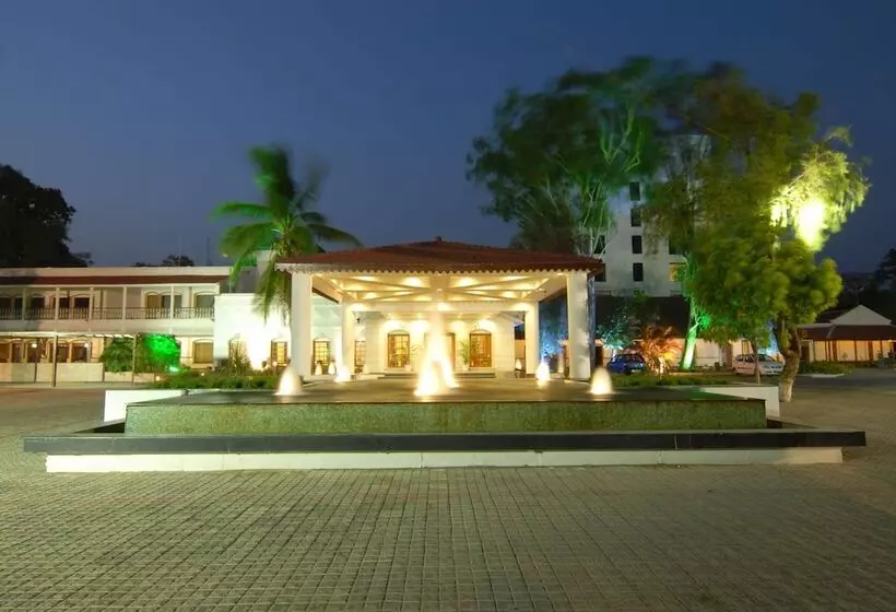Hotel Chanakya Bnr