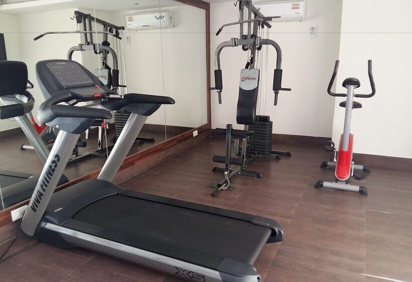 ホテル Chanakya Bnr