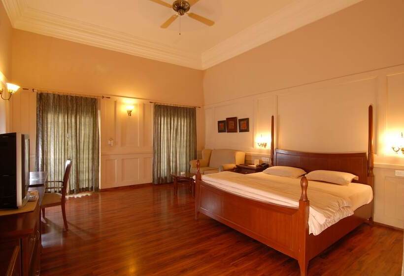 ホテル Chanakya Bnr