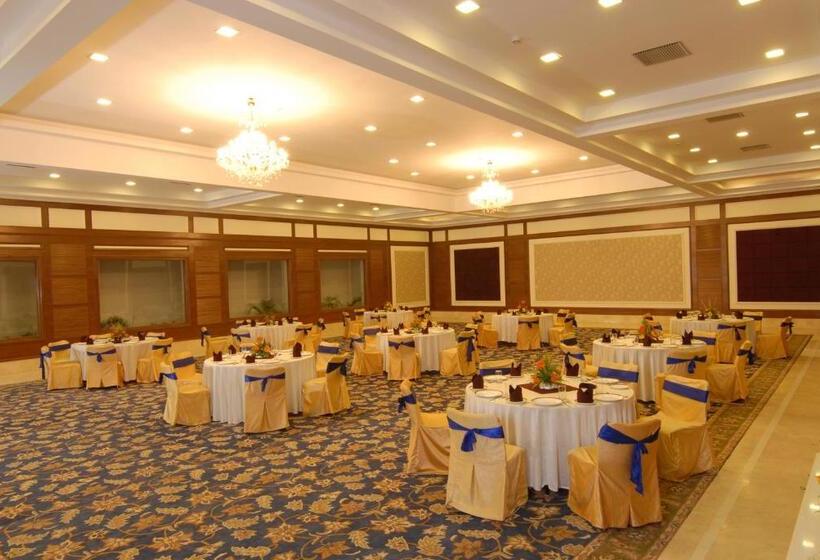 ホテル Chanakya Bnr