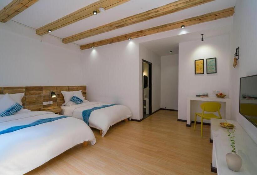 호텔 肇兴溪舍山堂 Creekside Inn