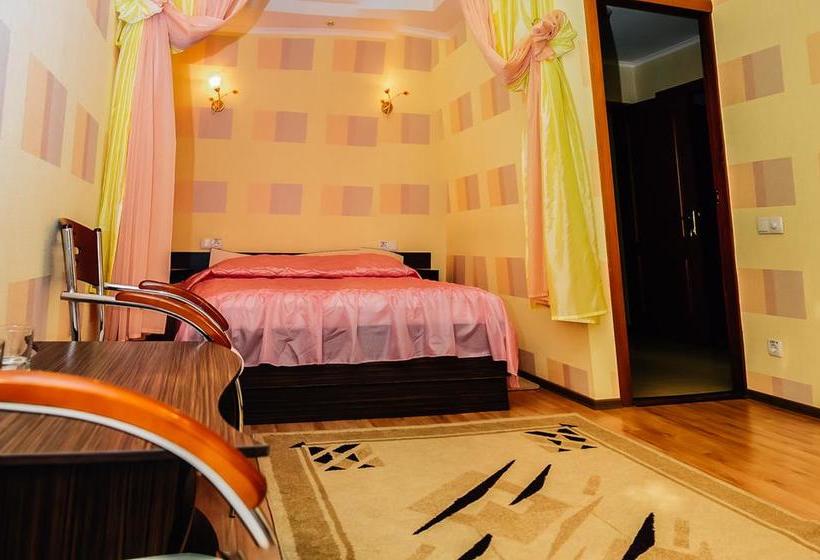 酒店 Dniprovski Zori