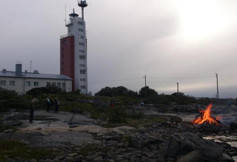 בית מלון כפרי Kylmäpihlaja Lighthouse