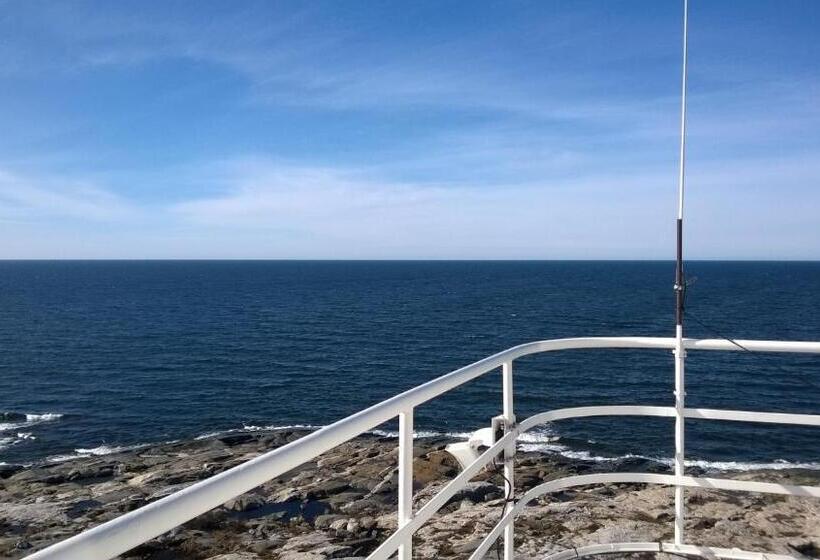 בית מלון כפרי Kylmäpihlaja Lighthouse