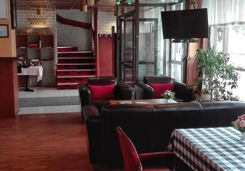 فندق Li Pogostan Hovi