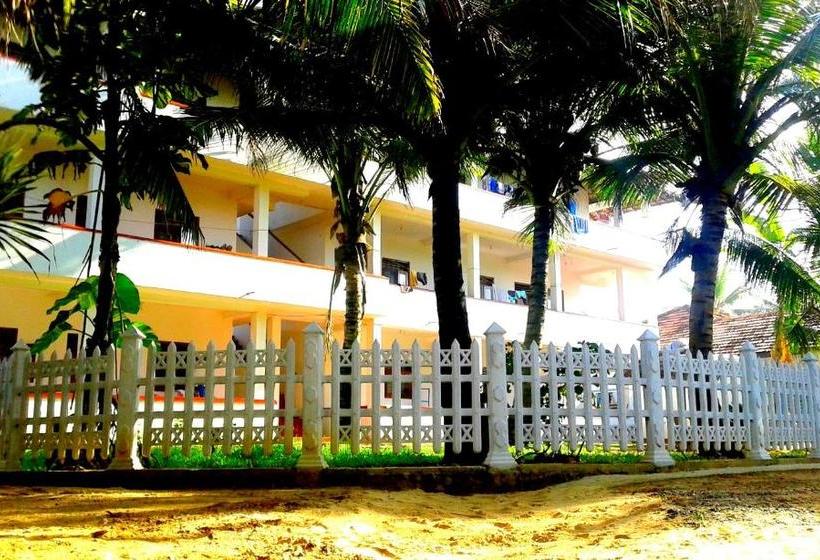 فندق Ram S Surfing Beach,midigama