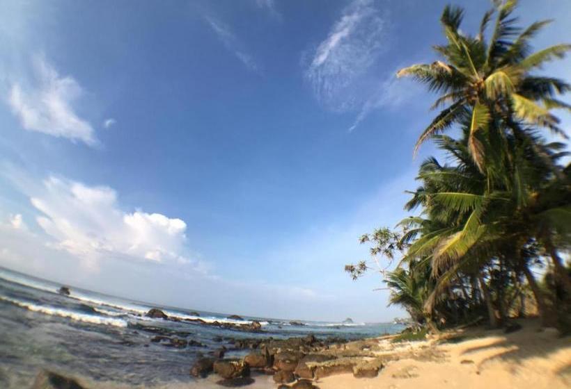 فندق Ram S Surfing Beach,midigama