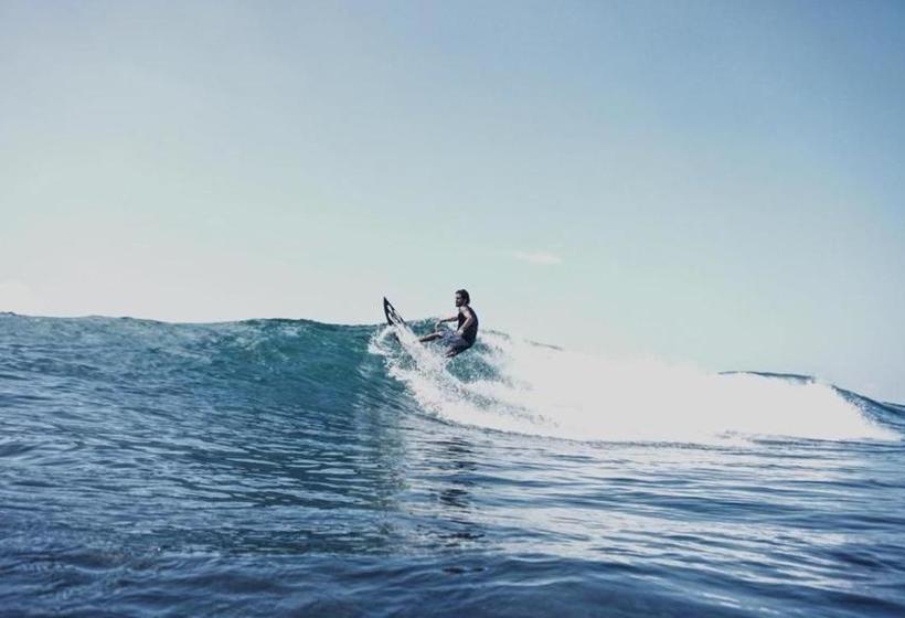 فندق Ram S Surfing Beach,midigama