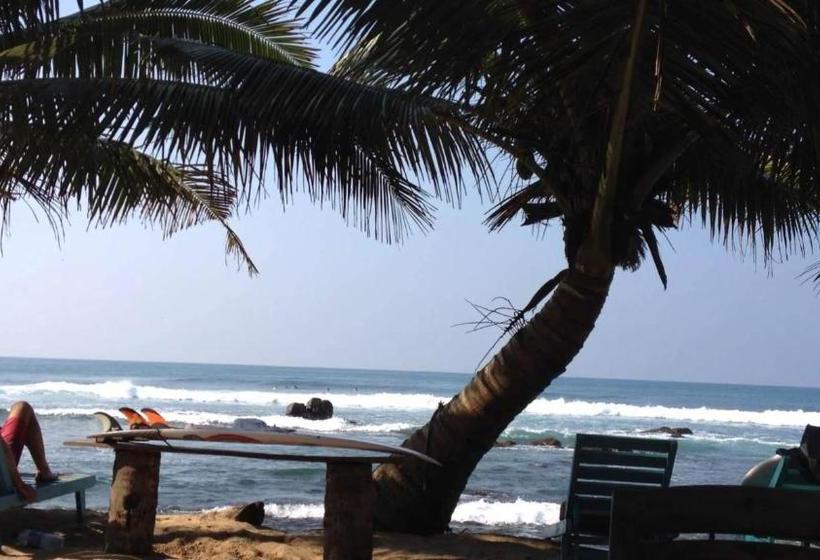 فندق Ram S Surfing Beach,midigama
