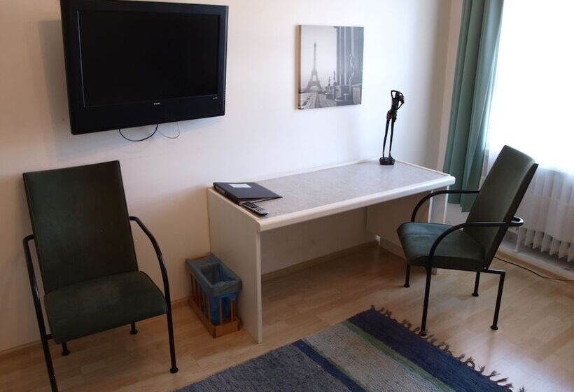 فندق Li Suonenjoki