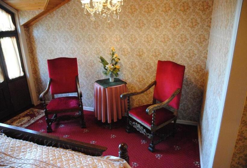 هتل Villa Antonius