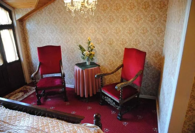 هتل Villa Antonius