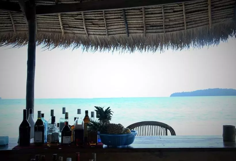 استراحتگاه Tree Bar Hostel