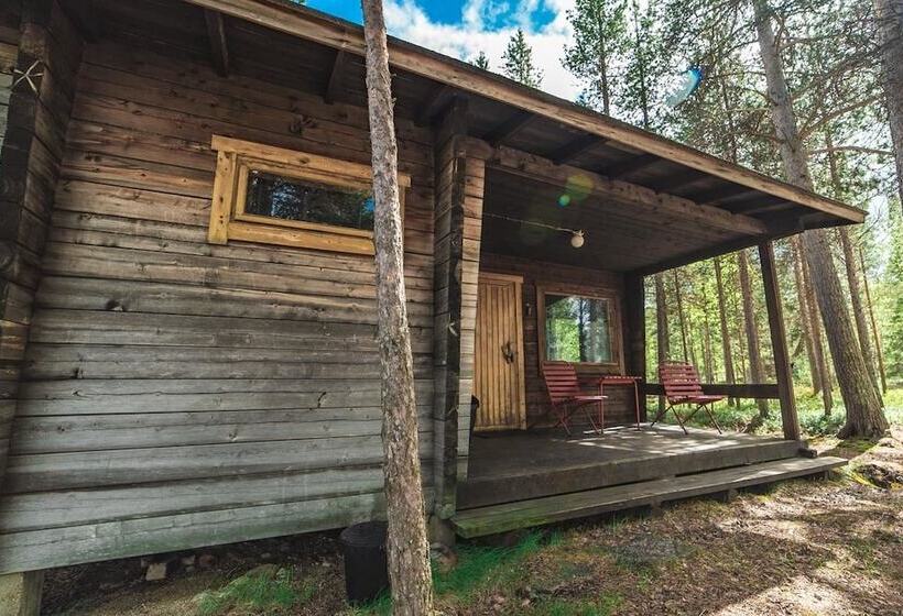 リゾートホテル Ukonjärven Holiday Village
