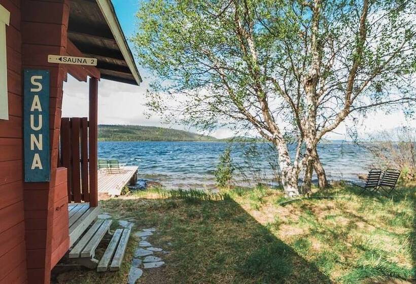 リゾートホテル Ukonjärven Holiday Village