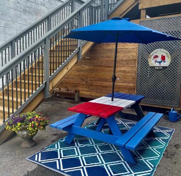 L Auberge De France Inn