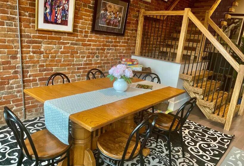 L Auberge De France Inn