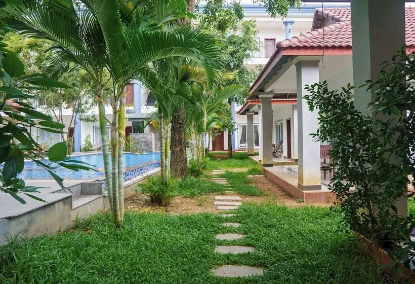 Majatalo New Dragon Inn Guest House