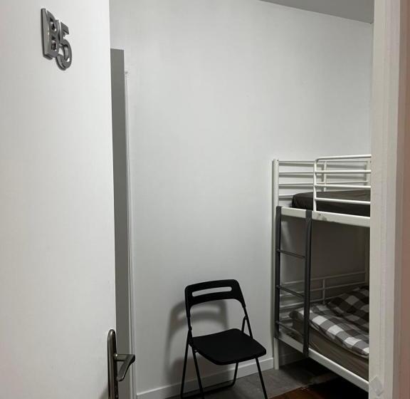 هاستل Chez Mia Paris