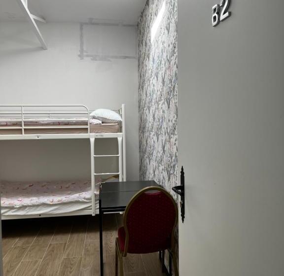 هاستل Chez Mia Paris