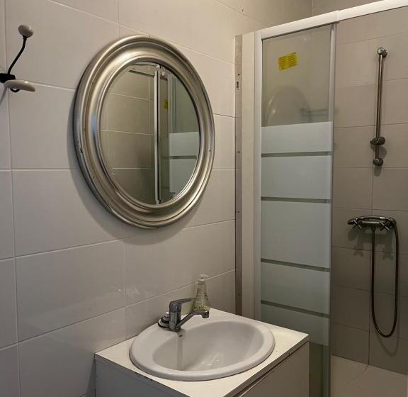 هاستل Chez Mia Paris