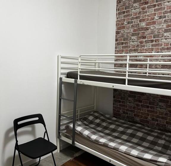 هاستل Chez Mia Paris