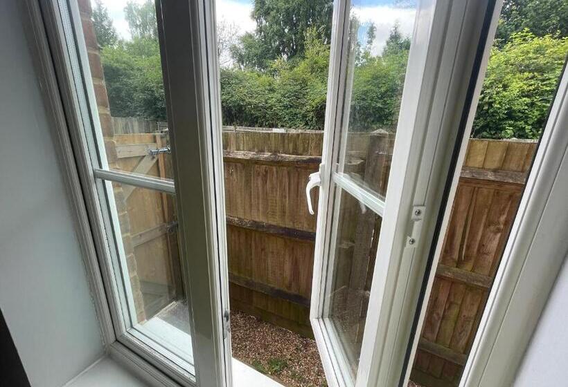 Пансион Village Quarter