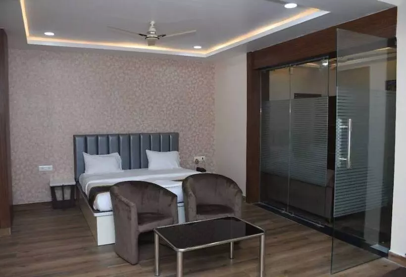 Hotelli Mahal Supaul