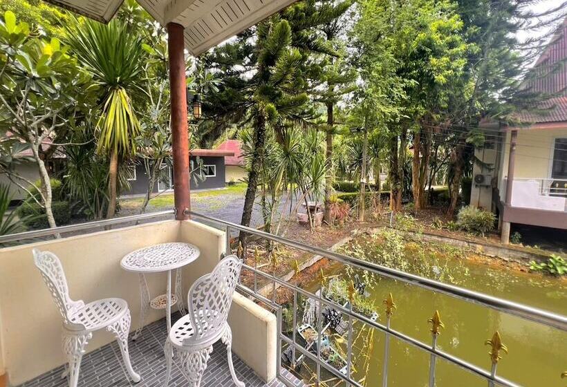 בית מלון כפרי Oyo 75517 Mananchaya Resort