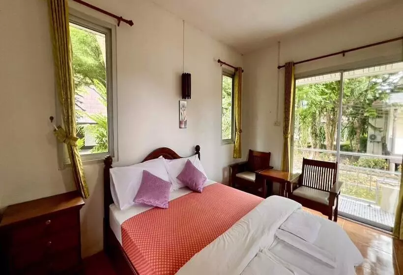 Hotelli Oyo 75517 Mananchaya Resort