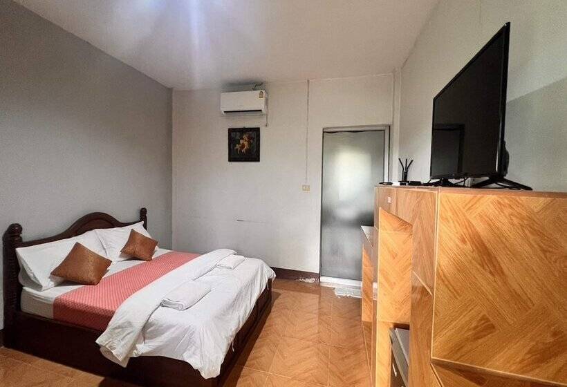 בית מלון כפרי Oyo 75517 Mananchaya Resort