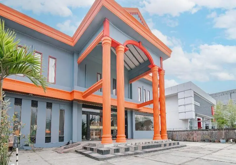 Collection O Pusat Kota Pekanbaru Near Mall Ska Formerly Hotel Olgaria