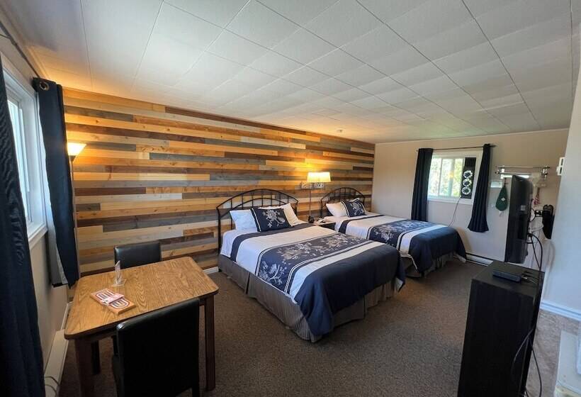 Wawa Northern Lights Motel And Chalets