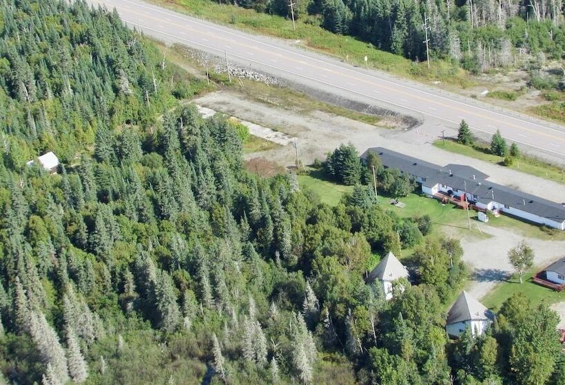 Wawa Northern Lights Motel And Chalets