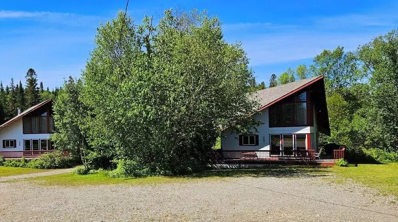 Wawa Northern Lights Motel And Chalets