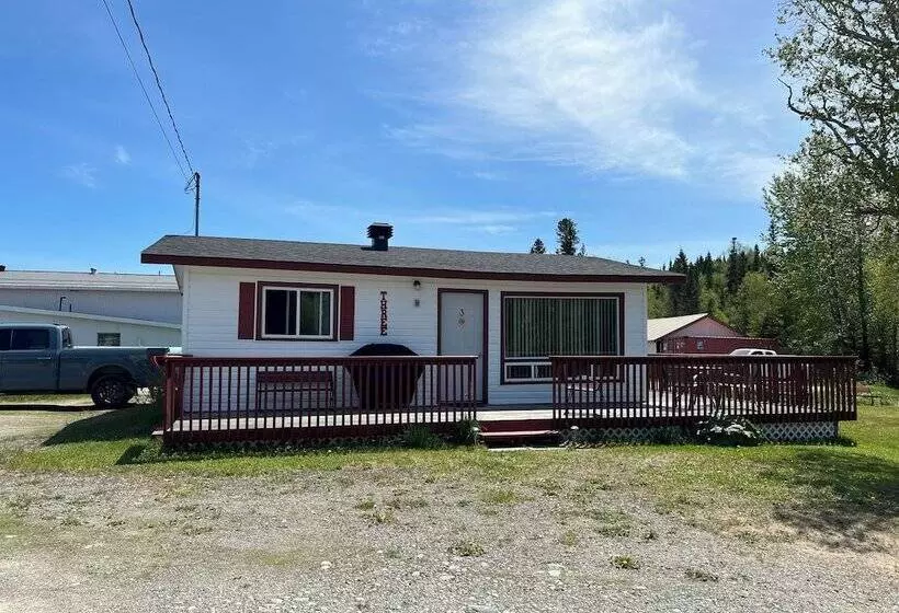 Wawa Northern Lights Motel And Chalets