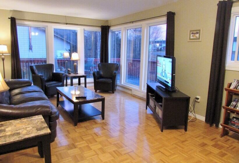 Wawa Northern Lights Motel And Chalets