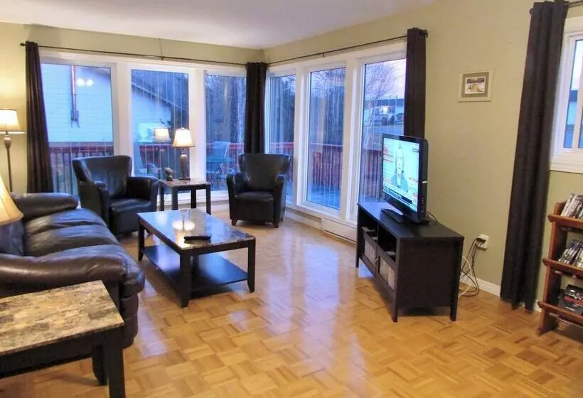 Wawa Northern Lights Motel And Chalets