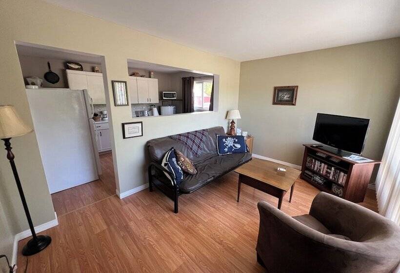 Wawa Northern Lights Motel And Chalets