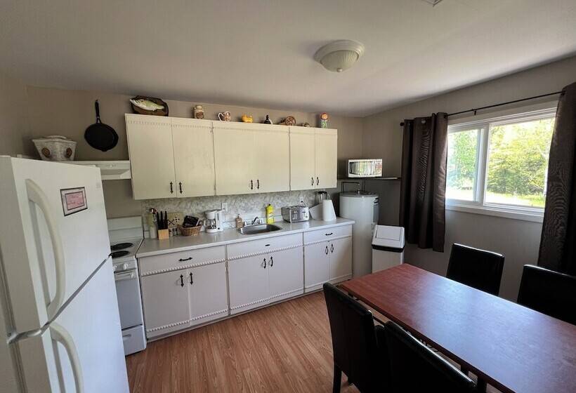 Wawa Northern Lights Motel And Chalets