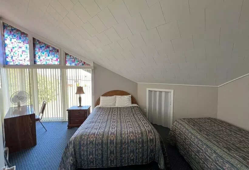 Wawa Northern Lights Motel And Chalets