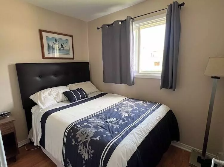 Wawa Northern Lights Motel And Chalets