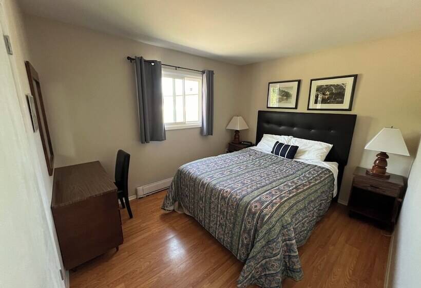 Wawa Northern Lights Motel And Chalets