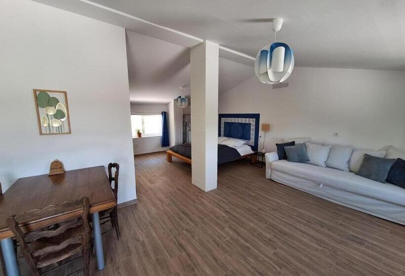 تختخواب و صبحانه Casa Dani Studio S, Tomar