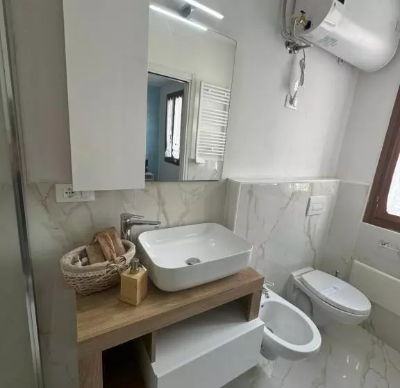 تختخواب و صبحانه Room Marian