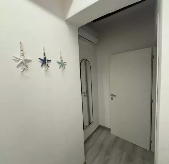 تختخواب و صبحانه Room Marian